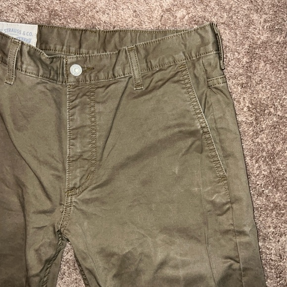 Levi’s 31 x 32 Slim Pants - Picture 3 of 7